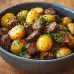 Garlic Butter Beef Bites & Potatoes make a perfect dinner Recipe
