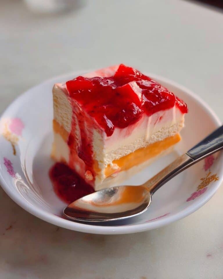 Milk and Strawberry Jelly Pudding Recipe